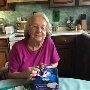 Meet your Posher, Anne